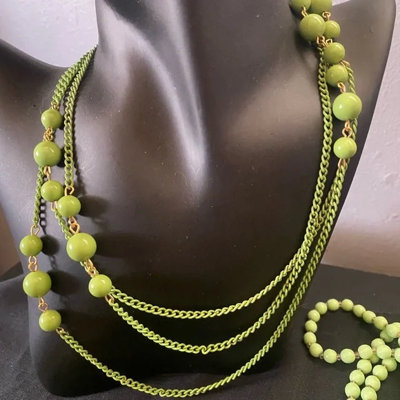 Green. Green. Green and Green & Wood Beaded Necklaces and Bracelet - Picture 10 of 12